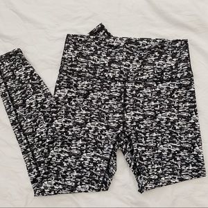 guru active // yoga leggings